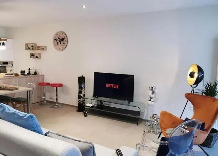 Διαμέρισμα Beautiful 1 Bedroom Flat W Terrace&parking-75m Λουξεμβούργο