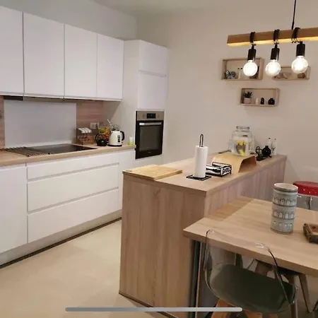 Lägenhet Beautiful 1 Bedroom Flat W Terrace&parking-75m