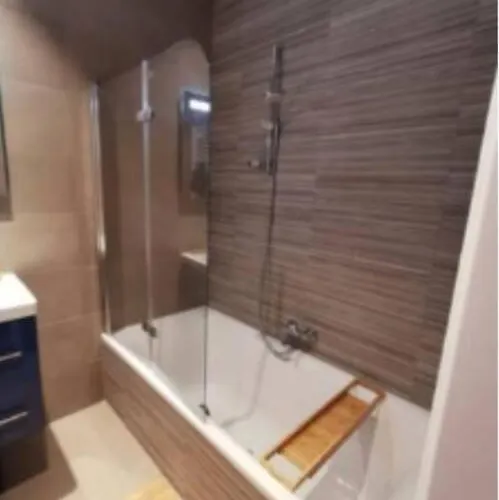 Beautiful 1 Bedroom Flat W Terrace&parking-75m Daire Lüksemburg